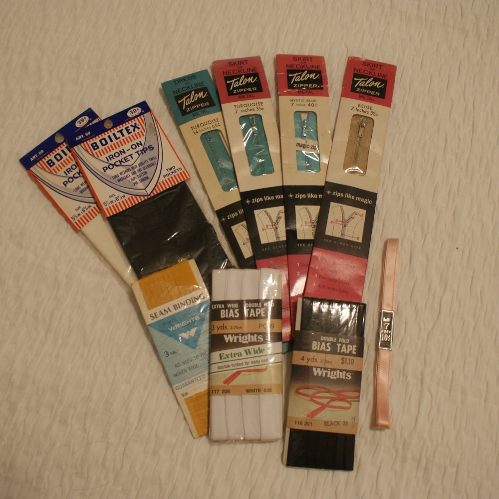 Vintage Assorted Sewing Notions